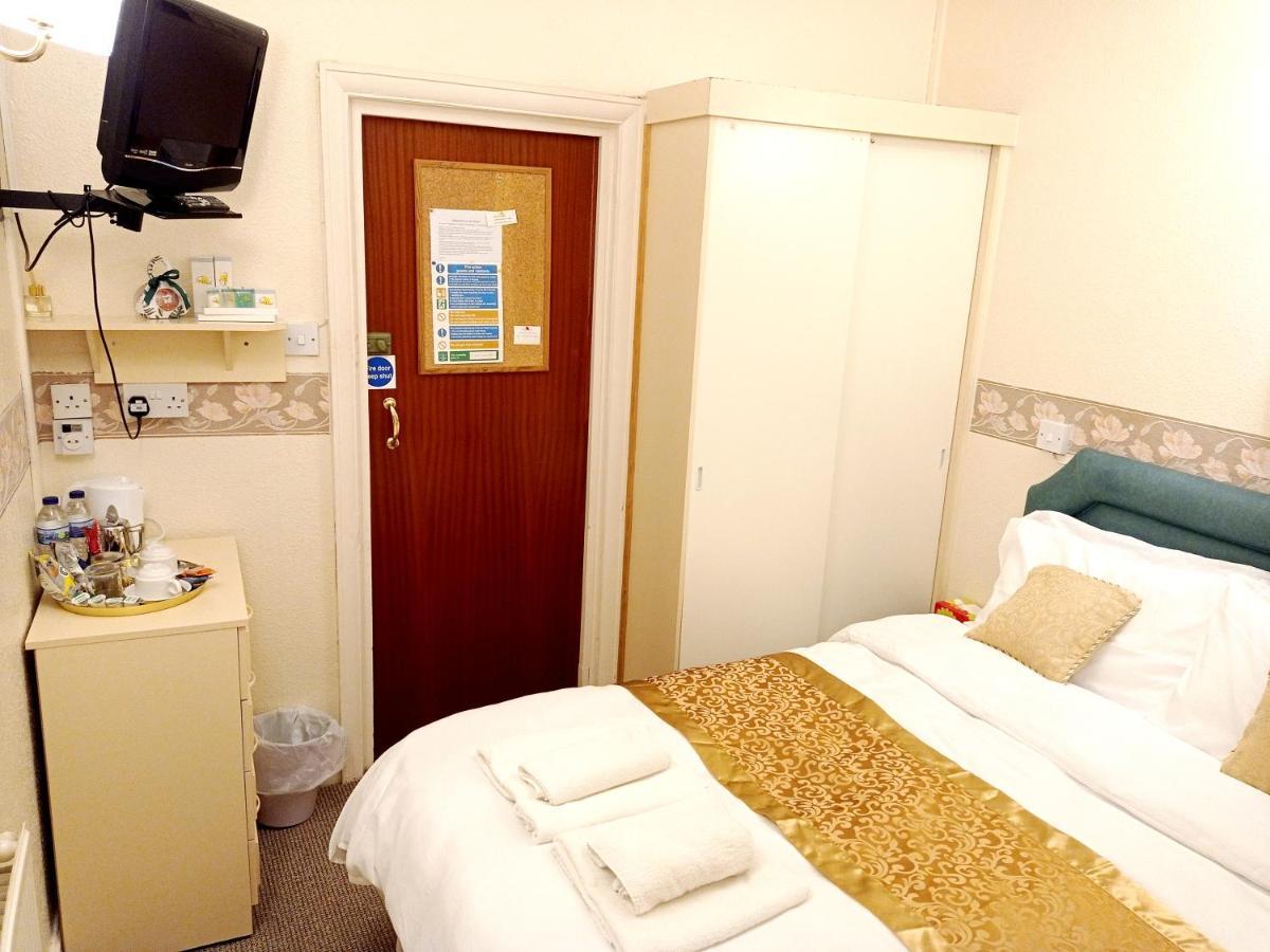 Lily Hotel Блэкпул Экстерьер фото