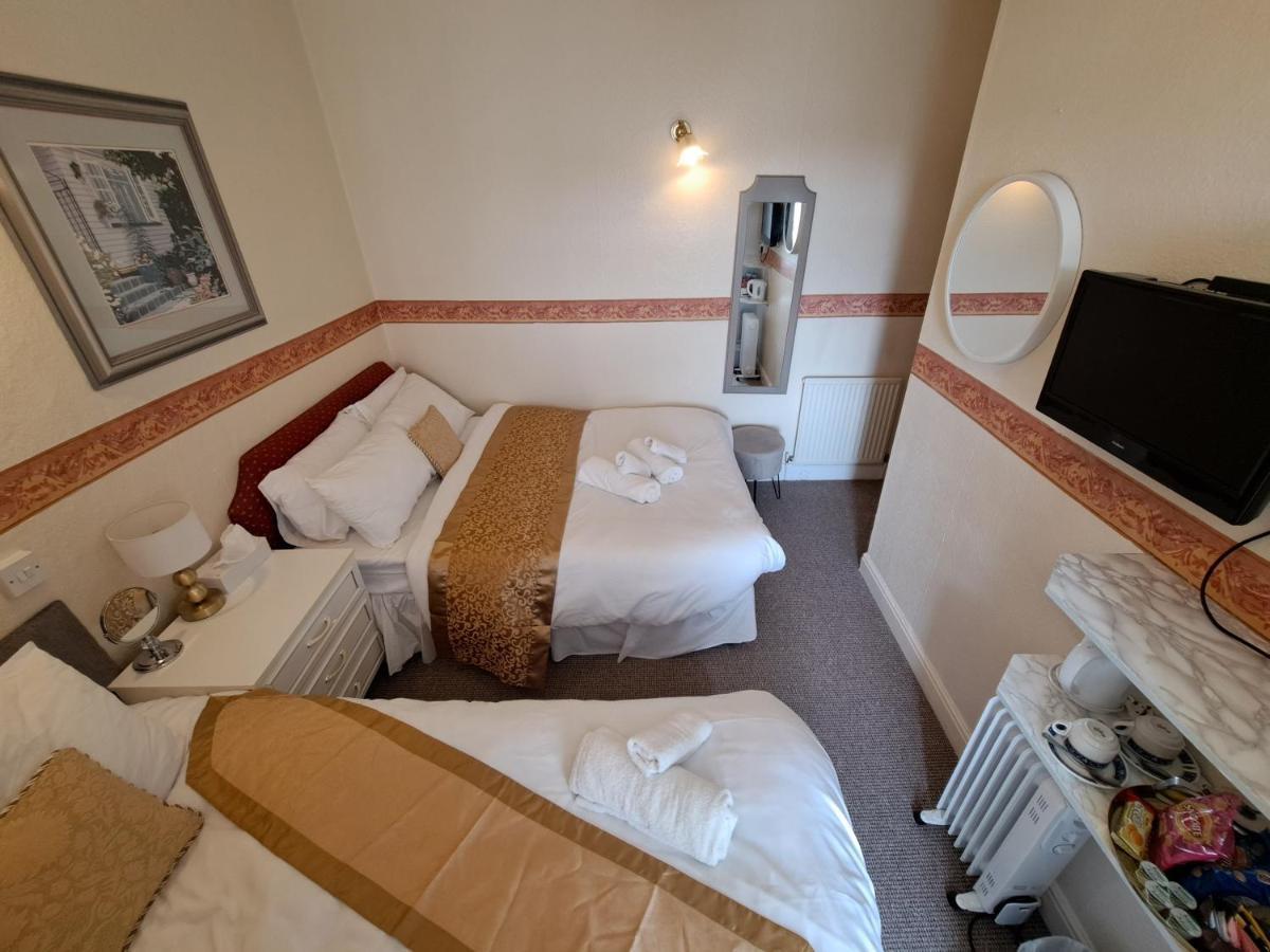 Lily Hotel Блэкпул Экстерьер фото